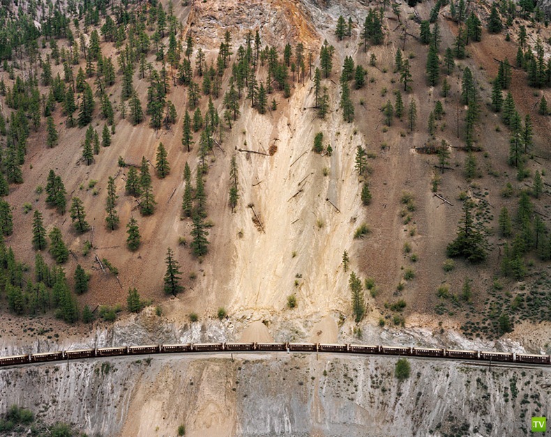     Edward Burtynsky (15 )