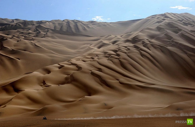 Гонки в пустыне – ралли Дакар 2012 (35 фото)