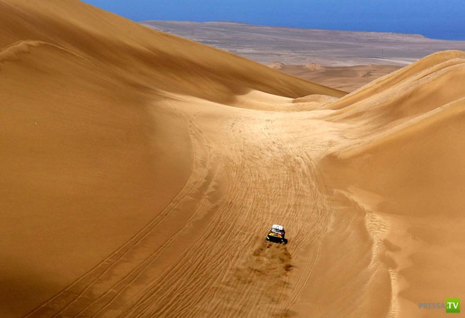 Гонки в пустыне – ралли Дакар 2012 (35 фото)