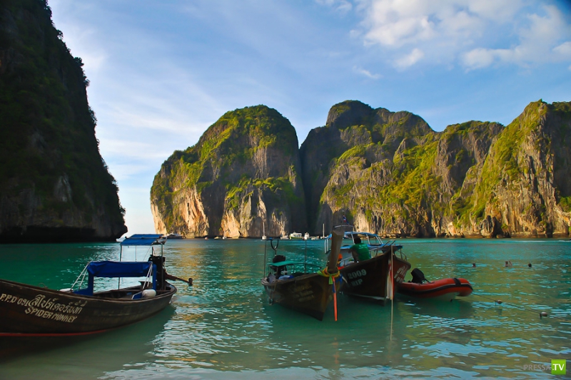 May Bay, Phi Phi Island, Thailand загрузить