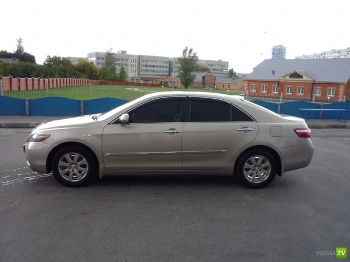 ����������� �������������� Toyota Camry (31 ����)