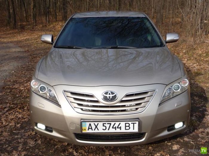 ����������� �������������� Toyota Camry (31 ����)