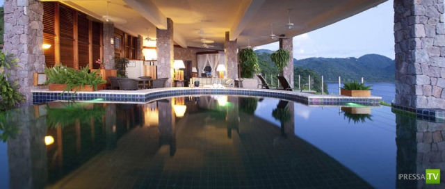 Jade ������ ������ �� ��������� ������� ����-����� (30 ����)