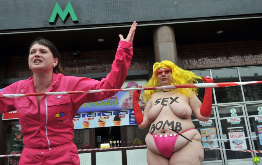    FEMEN ... (12 )