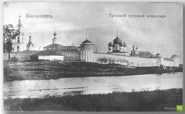 Затопленная колокольня в Калязине (10 фото + видео) Затопленная колокольня в Калязине (10 фото + видео)