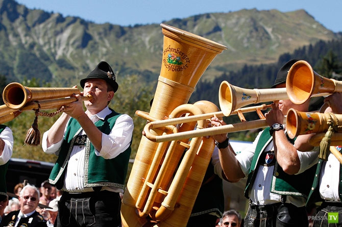        ( Alphorn Festival) (10 )