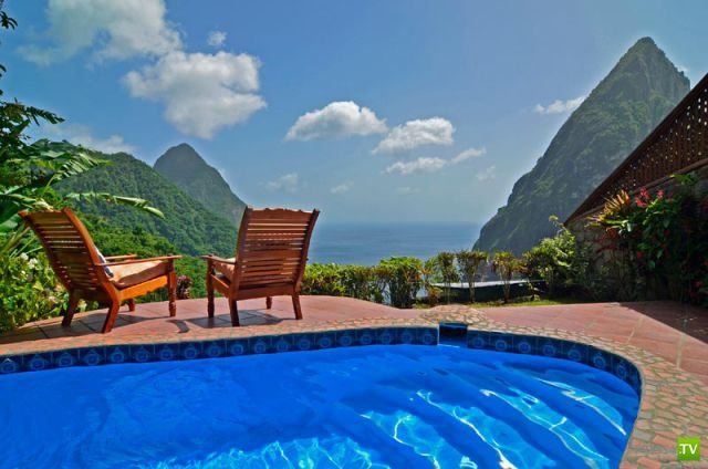   Ladera Resort    (20 )