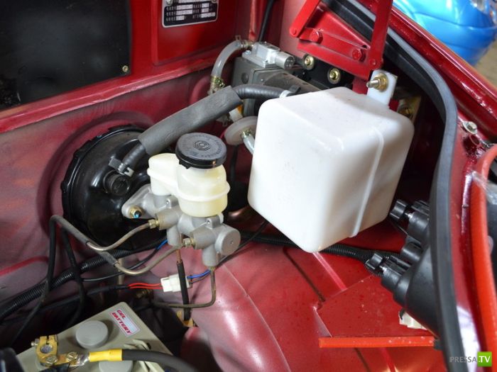 Российский электромобиль E-Car (19 фото) Российский электромобиль E-Car (19 фото)