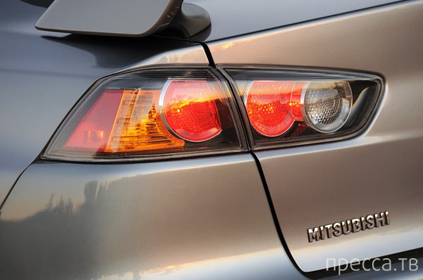 -2013: Mitsubishi Lancer Evolution GSR (20 )