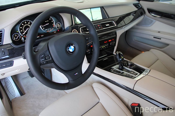 2013 -  BMW 750Li (18 )