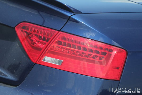 2013.  - Audi RS5  (21 )
