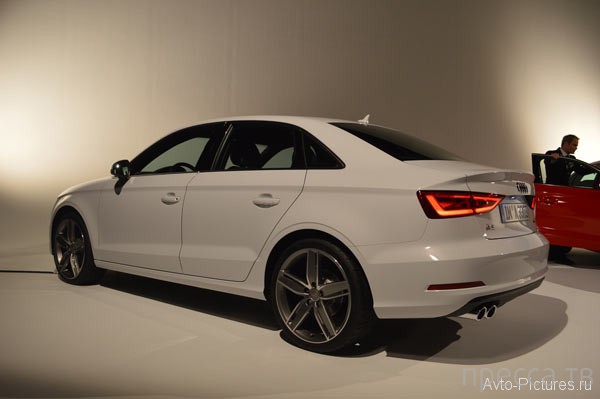  2014 - Audi A3  (15 )