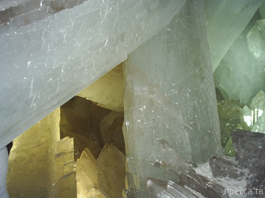 Cueva de los Cristales -      (19 )