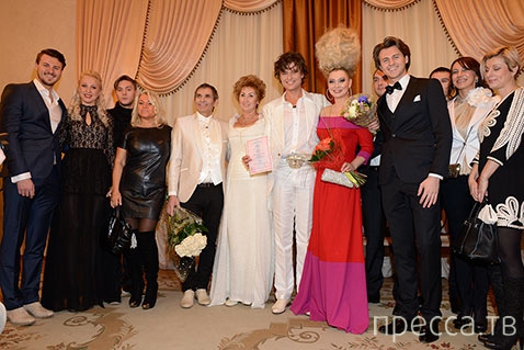 31-летний Прохор Шаляпин женился на 57-летней избраннице (7 фото) 31-летний Прохор Шаляпин женился на 57-летней избраннице (7 фото)