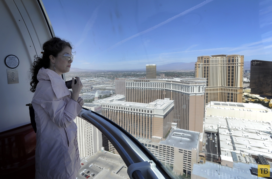 В Лас-Вегасе самое высокое колесо обозрения в мире (10 фото)