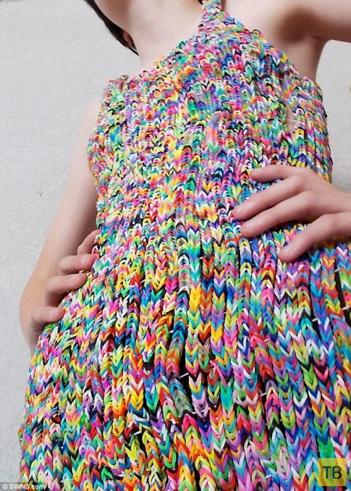 Женщина продала на eBay сплетенное ею платье за 170 000 фунтов (8 фото)
