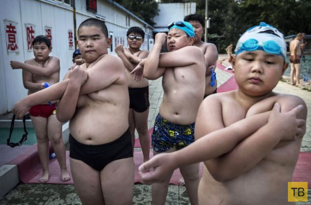Воспитательный лагерь для толстых китайских мальчиков (8 фото)