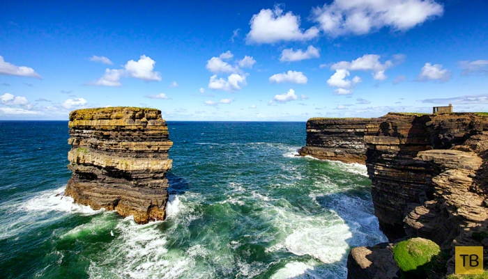 Скала Дан Брист у берегов Ирландии (7 фото)