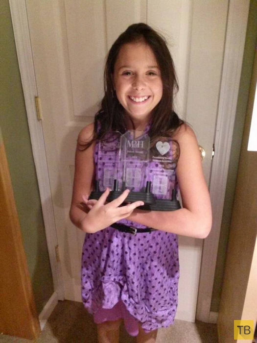 Девочка победила рак и изобрела специальный рюкзак, чтобы помочь другим больным (12 фото)