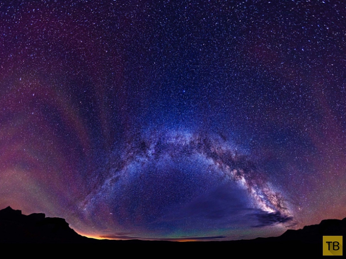 Панорамные снимки Млечного Пути в пустыне США (12 фото)