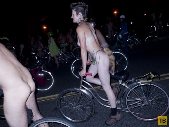 Обнаженный велозаезд в американском городе Портленд (12 фото)