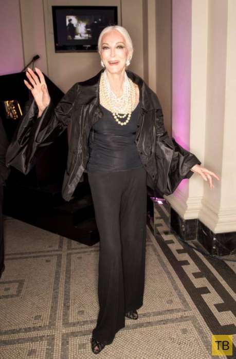 83-летняя американская супермодель Кармен Делл'Орефайс (16 фото)