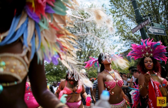 Ежегодный West Indian Day Parade - 2014 в Бруклине (14 фото)