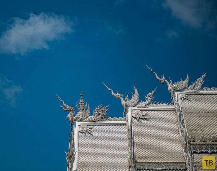 Тайский храм Ват Ронг Кхун - частичка рая на Земле (14 фото)