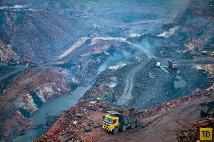 Ад на земле: фоторепортаж о добыче угля в Индии (10 фото)