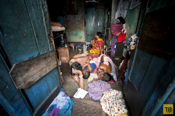 Нищета и радость: Повседневная жизнь в Калькутте (28 фото)