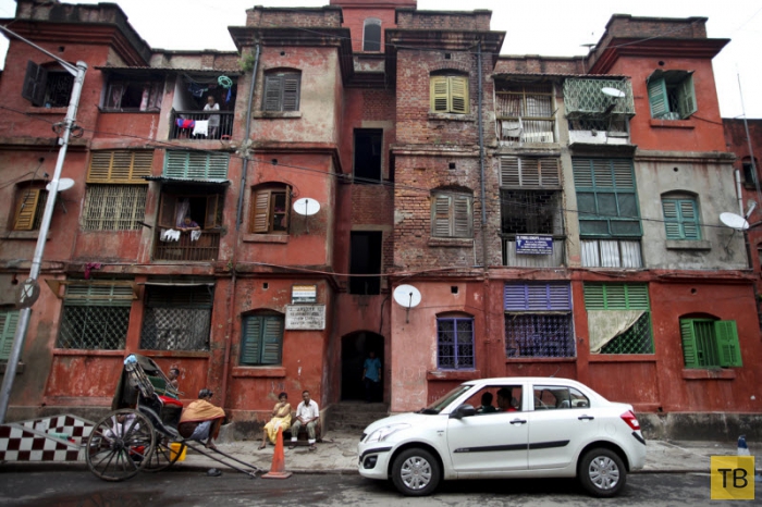 Нищета и радость: Повседневная жизнь в Калькутте (28 фото)