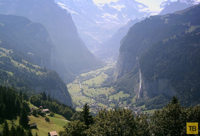 Самая известная достопримечательность Швейцарии - водопад Штауббах (8 фото)